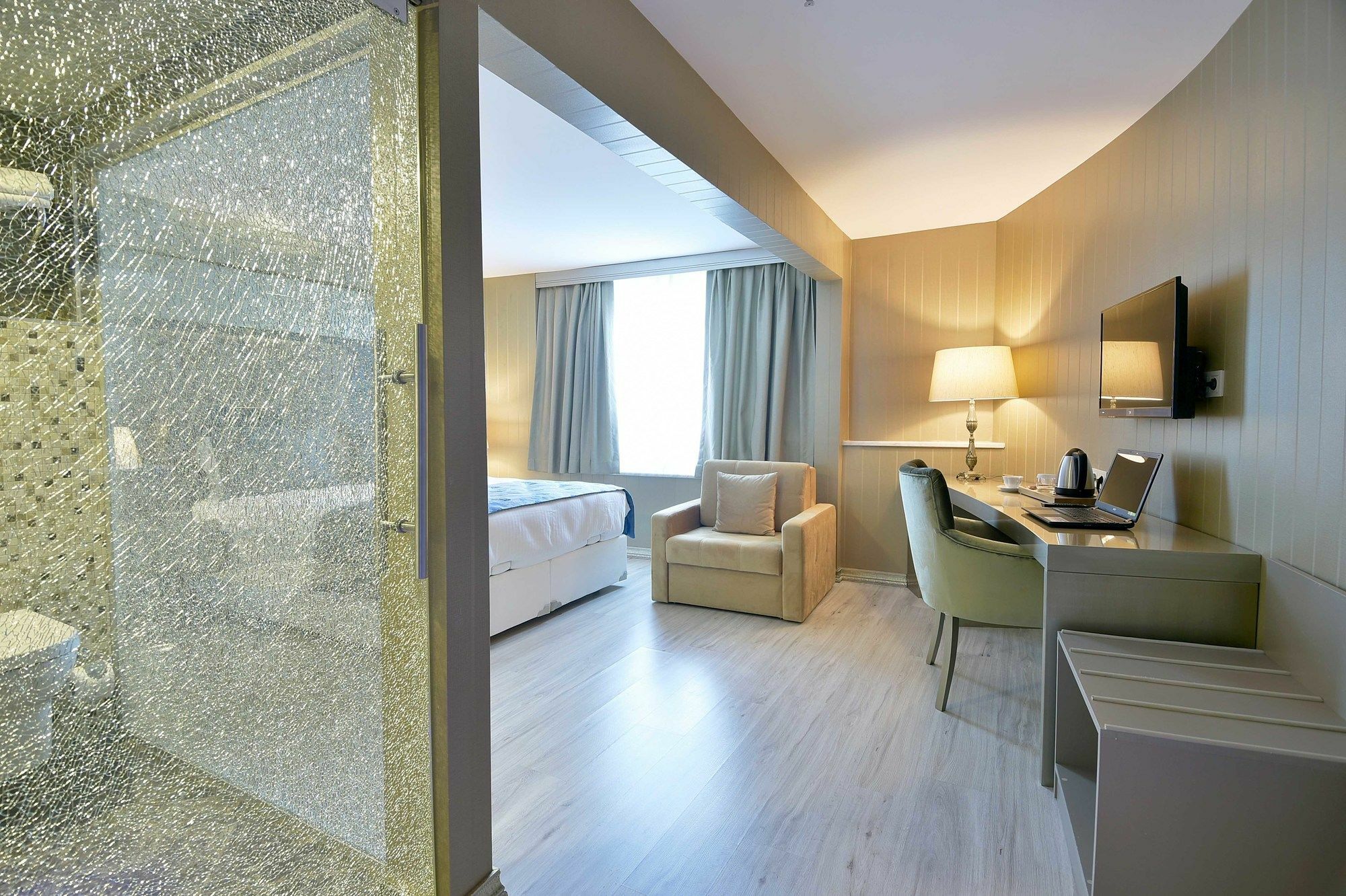 Adamel City Hotel Истанбул Екстериор снимка